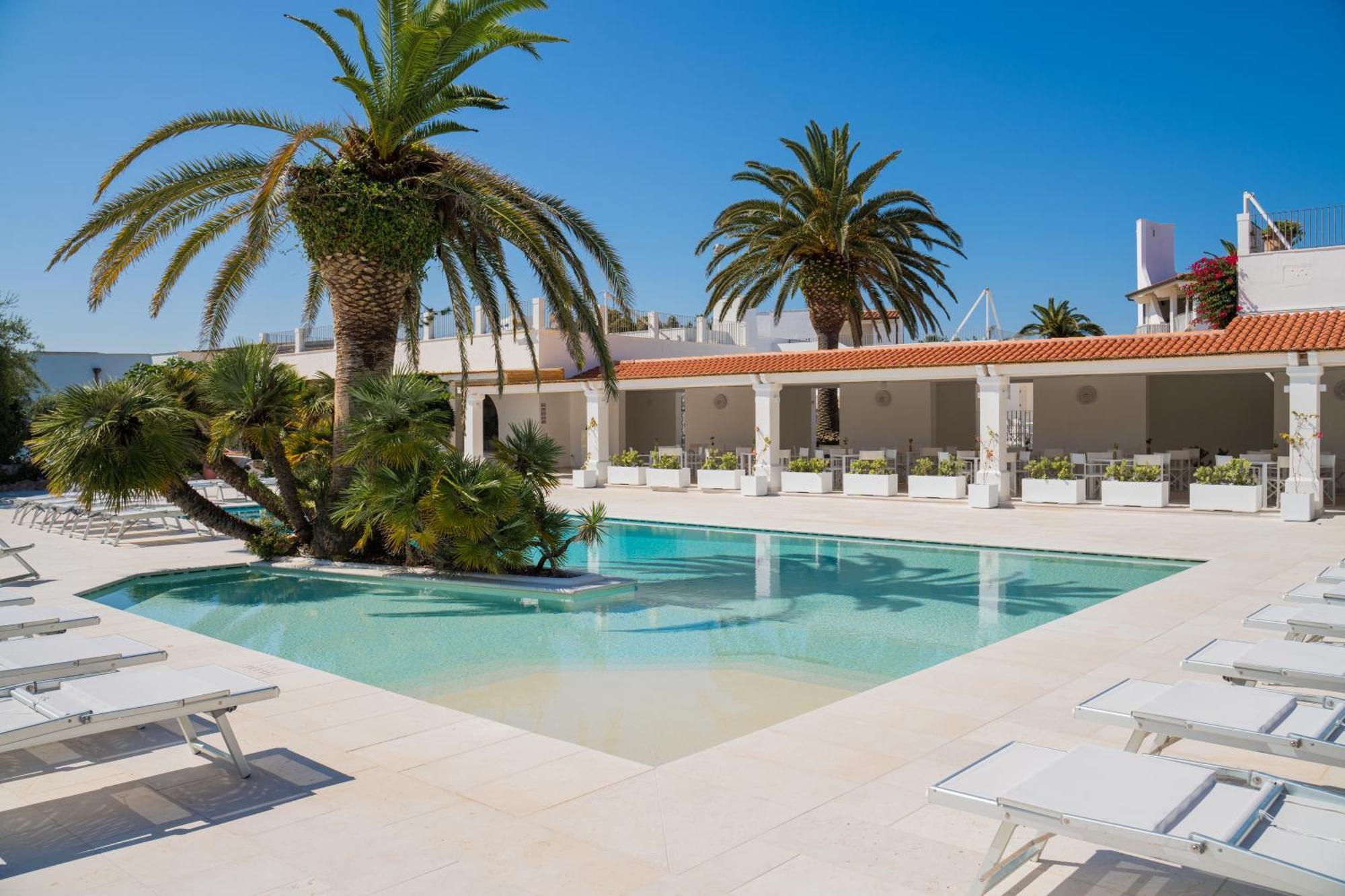 Ostuni A Mare Hotell Exteriör bild