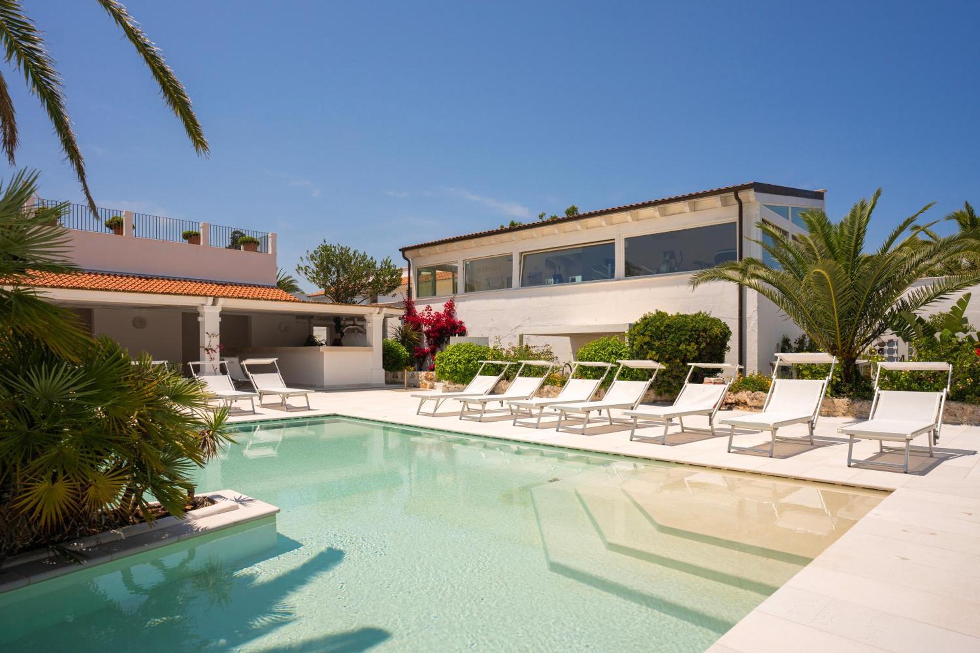 Ostuni A Mare Hotell Exteriör bild