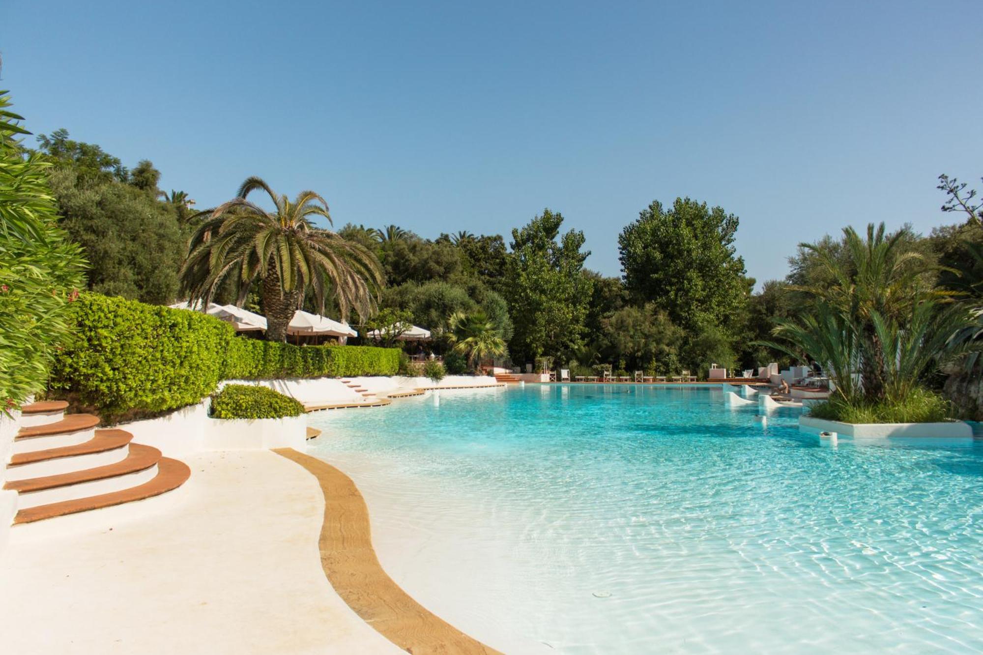 Ostuni A Mare Hotell Exteriör bild