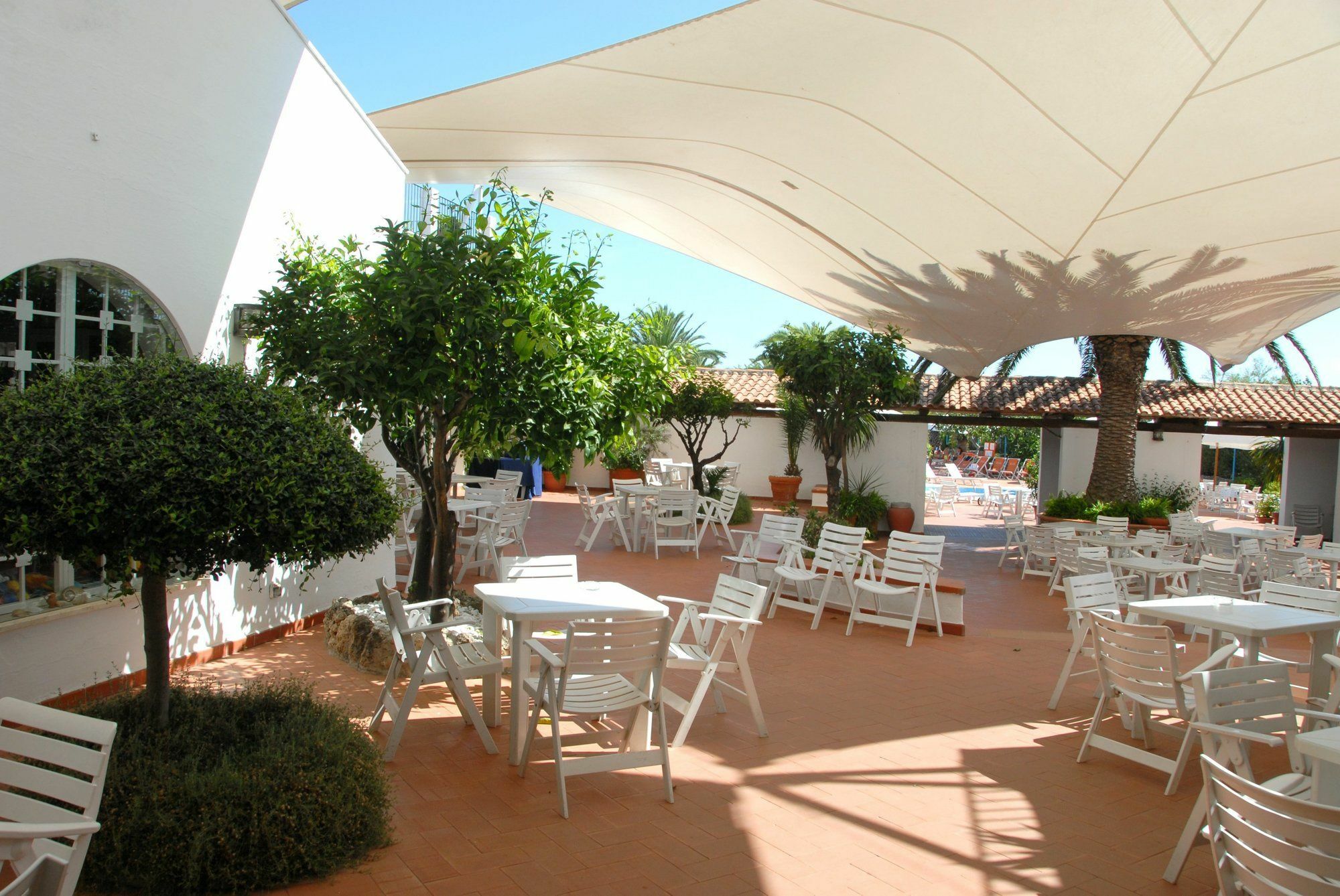 Ostuni A Mare Hotell Exteriör bild